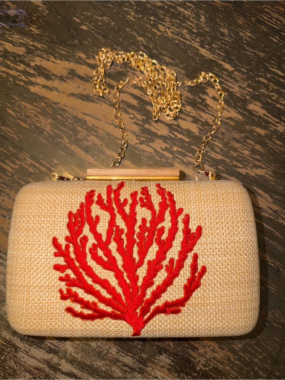 NWOT Shiraleah Under The Sea Coral Minaudiere Clutch Woven Straw Bag